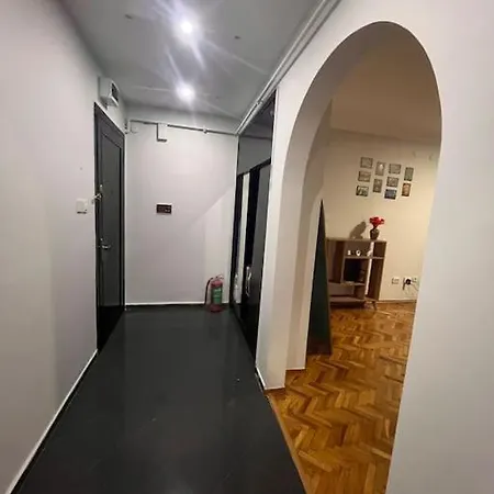 Spacious Flat With Wide View Daire İstanbul
