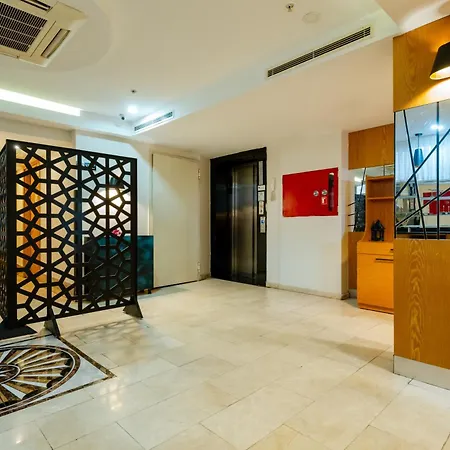 Beyoglu Mls Bed & Breakfast 3*