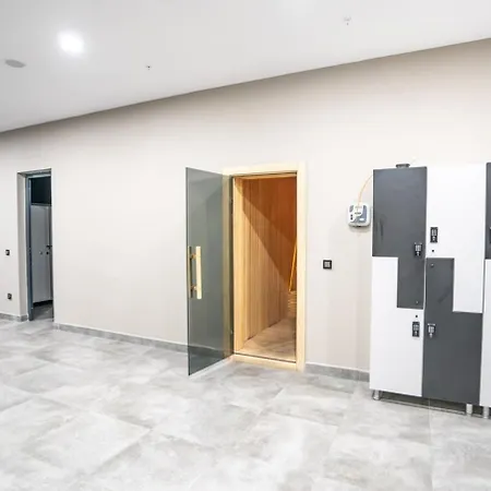 Stylish 1-bedroom Apt- Experience City's Pulse *