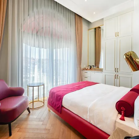New Old Town Hotel