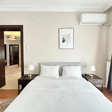 New Comfy Flat, 4br, 4acs, Taksim Istanbul