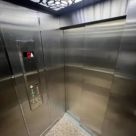 Freedom Modern And Luxry 1bd Taksim Sisli 아파트
