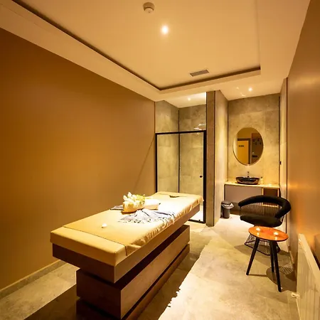 Hotel Vess *