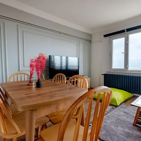 Bosphorus View With 2 Bedrooms And Location Daire *