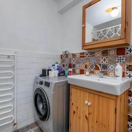 Bosphorus View With 2 Bedrooms And Location Daire İstanbul