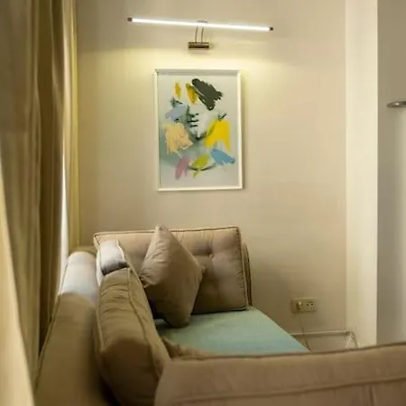 Apartment Spacious Apartment, 1-min To Taksim Square *