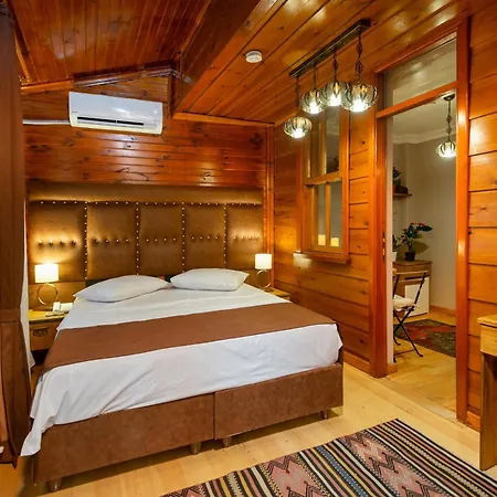 Bed & Breakfast Wonder Wood