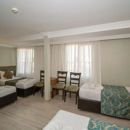 Ξενοδοχείο Simper 3*