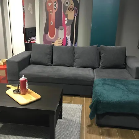 Rose House Apartment