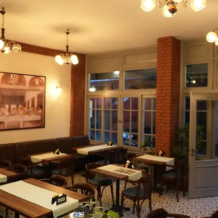 Hotel Madame Roza