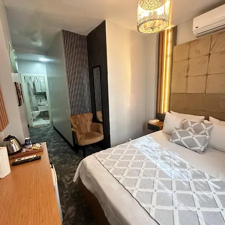 Taksim Cetinkaya Hotel 3*