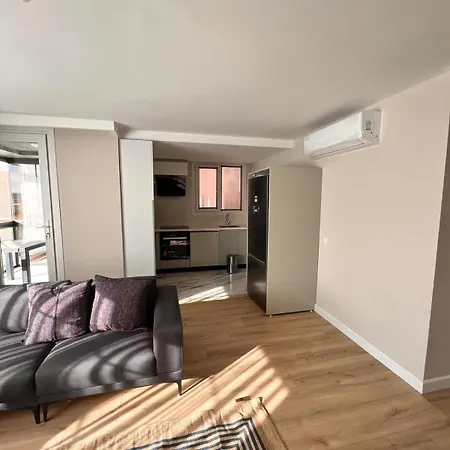 Sense Residence-19 Apartment