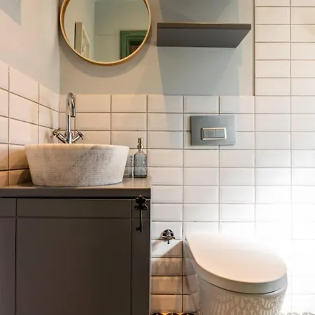 Charming Bright Rustic 2bd2bath Balat Pad! #349 Стамбул