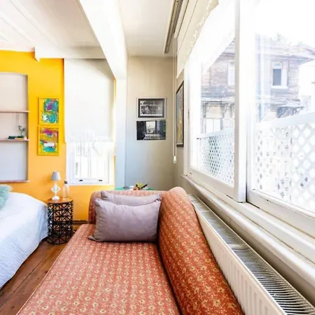 Charming Bright Rustic 2bd2bath Balat Pad! #349 * Стамбул