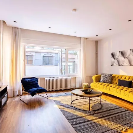 Bright Charming Modern 3bd2bath Balcony! #367 Apartment Istanbul