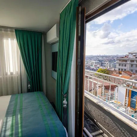 Santa Rio Gold Taxim Hotel *