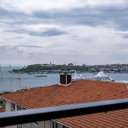 Modern Two-bedroom Flat With Stunning Bosphorus View Istambul