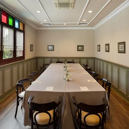 Armada Old Hotel 4*