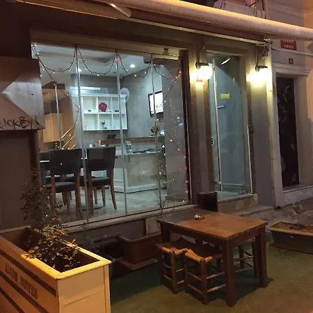 Alyon Hotel 3*