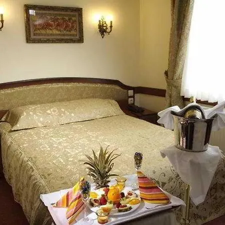 Adora Cafe & Restaurant Hotel Istanbul