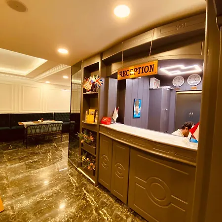 Hotel Adora Cafe & Restaurant 3*