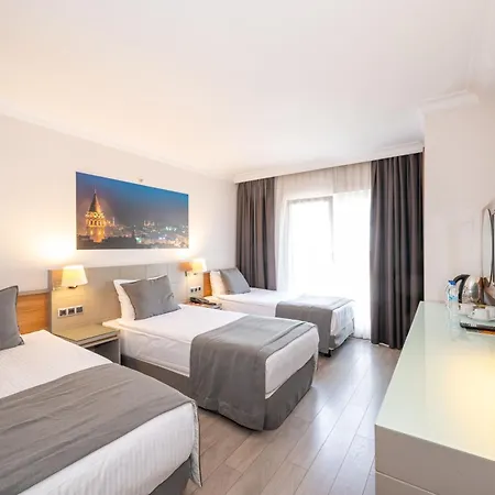 Hotel Klas Old 4*