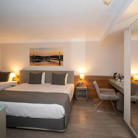Hotel Klas Old 4*