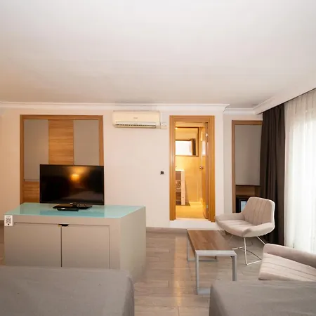 Klas Old Hotel 4*