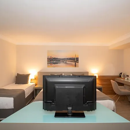 Hotel Klas Old 4*