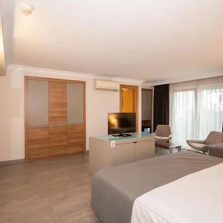 Klas Old Hotel