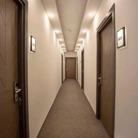 La Vie Aparthotel 2*