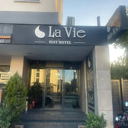 La Vie Aparthotel