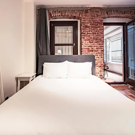 Homie - Modern Nearby Istiklal Street & Galata Tower Apartment