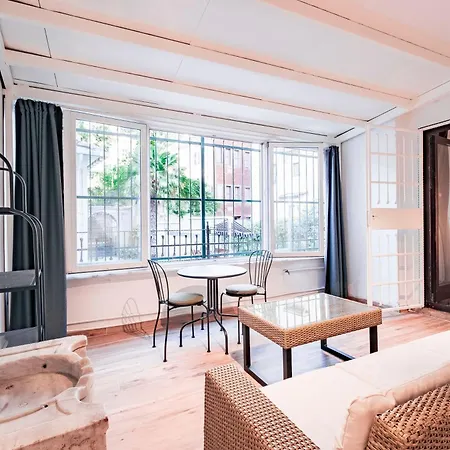 Homie - Modern Nearby Istiklal Street & Galata Tower Apartment