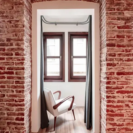 Apartment Homie - Modern Nearby Istiklal Street & Galata Tower