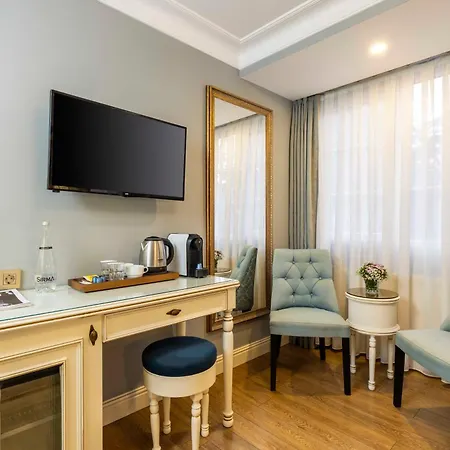 Raymond Old Hotel 4*