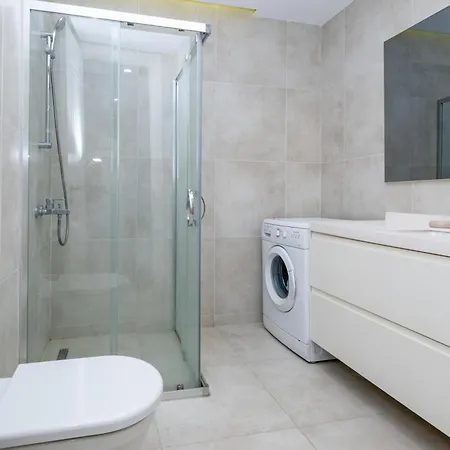 High Floor Lux 2