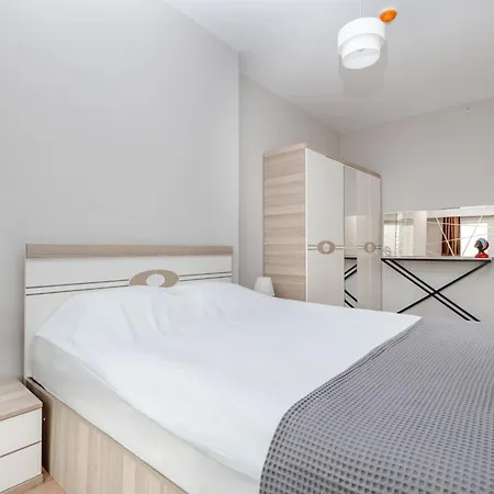 High Floor Lux Apartment *