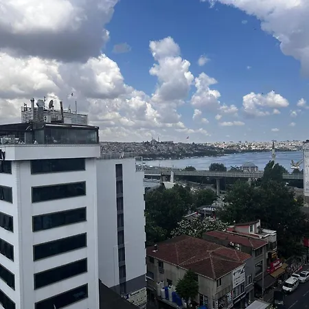 Karakoey Ultra Luxury Penthouse, 4br,sea View Istanbul