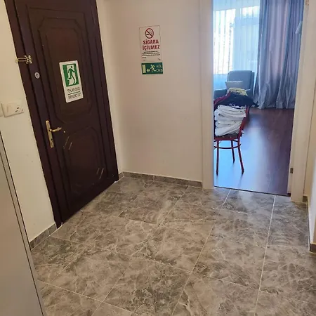 Kadikoy Merkezi Konumda *
