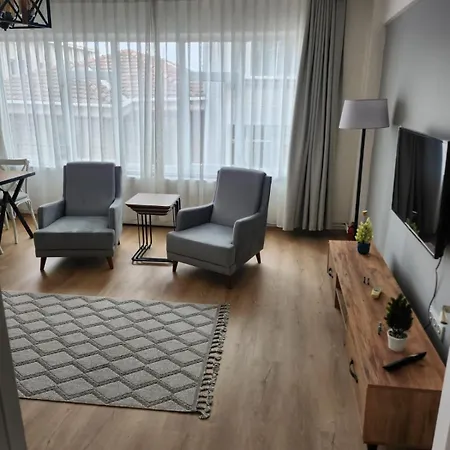 Kadikoy Merkezi Konumda Apartment