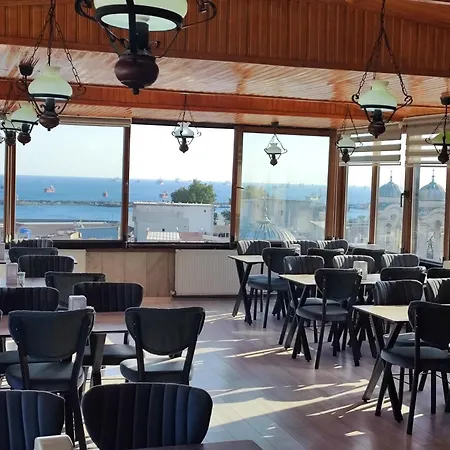 Hotel Grand Liza 3*