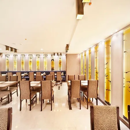 佩拉大酒店 4*