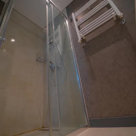 Apartman Comfortable 2bedroom In *