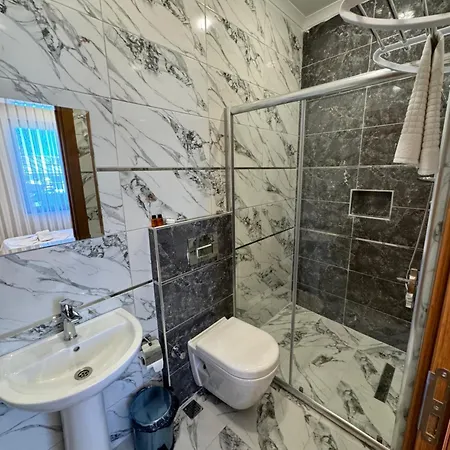 Hotel Riverside 3*