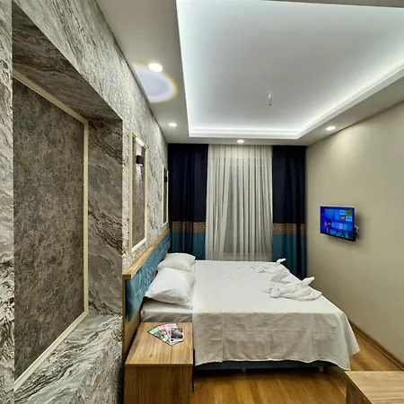 Riverside 3*