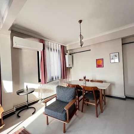 Wonder Homes 7-4br, 2ba Astounding Seaview Karakoey Apartment *
