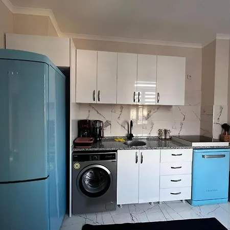 Apartment Wonder Homes 7-4br, 2ba Astounding Seaview Karakoey