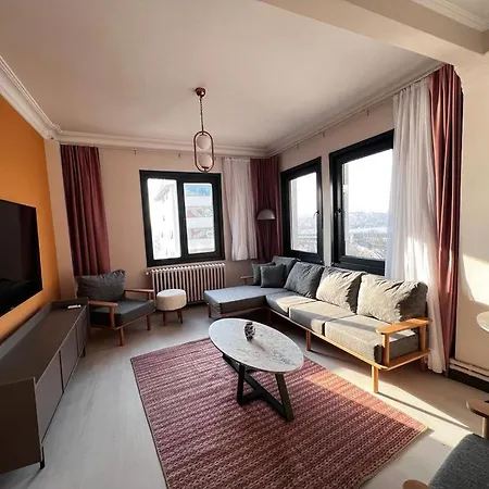Apartment Wonder Homes 7-4br, 2ba Astounding Seaview Karakoey