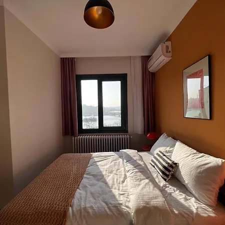 Wonder Homes 7-4br, 2ba Astounding Seaview Karakoey Istanbul